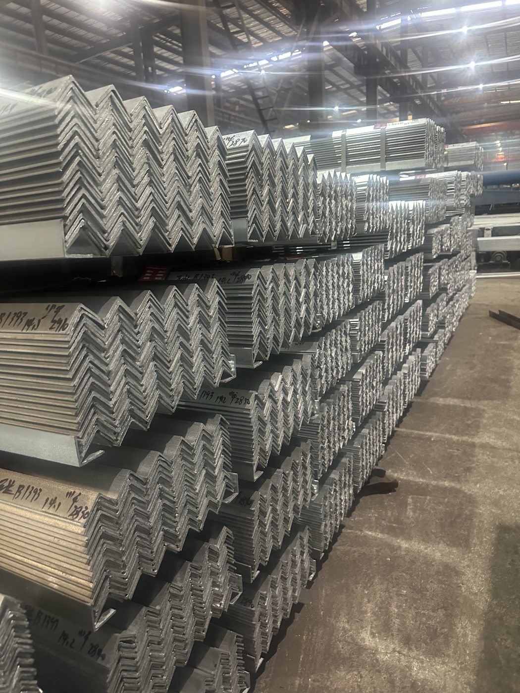 MS and GI angles in warehouse